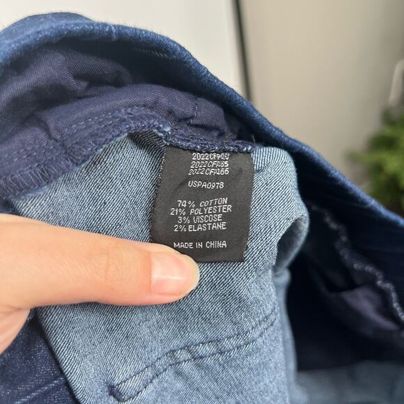 Universal Standard High Rise Pull-On Stretch Jeans - Picture 6 of 7
